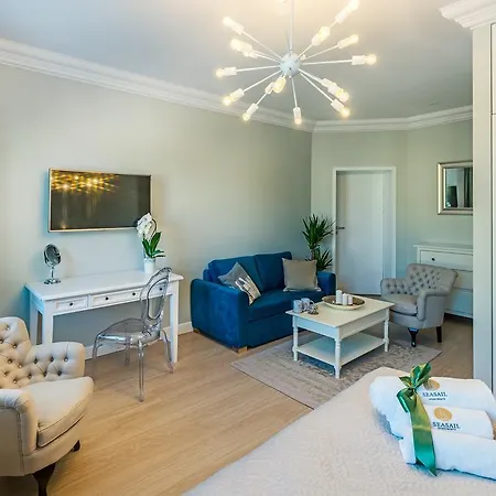 Sea Sail By Oneapartments